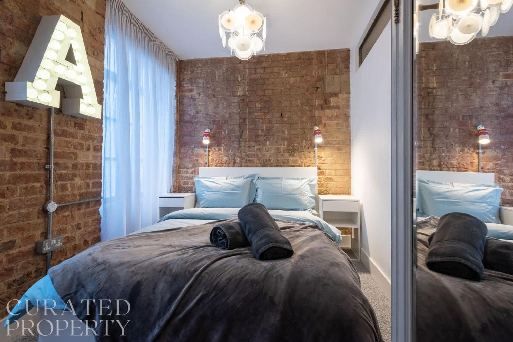 Amazingly Luxurious Loft Apartment, Soho - 3 Bedrooms, 2 Bath & Office London Eksteriør bilde