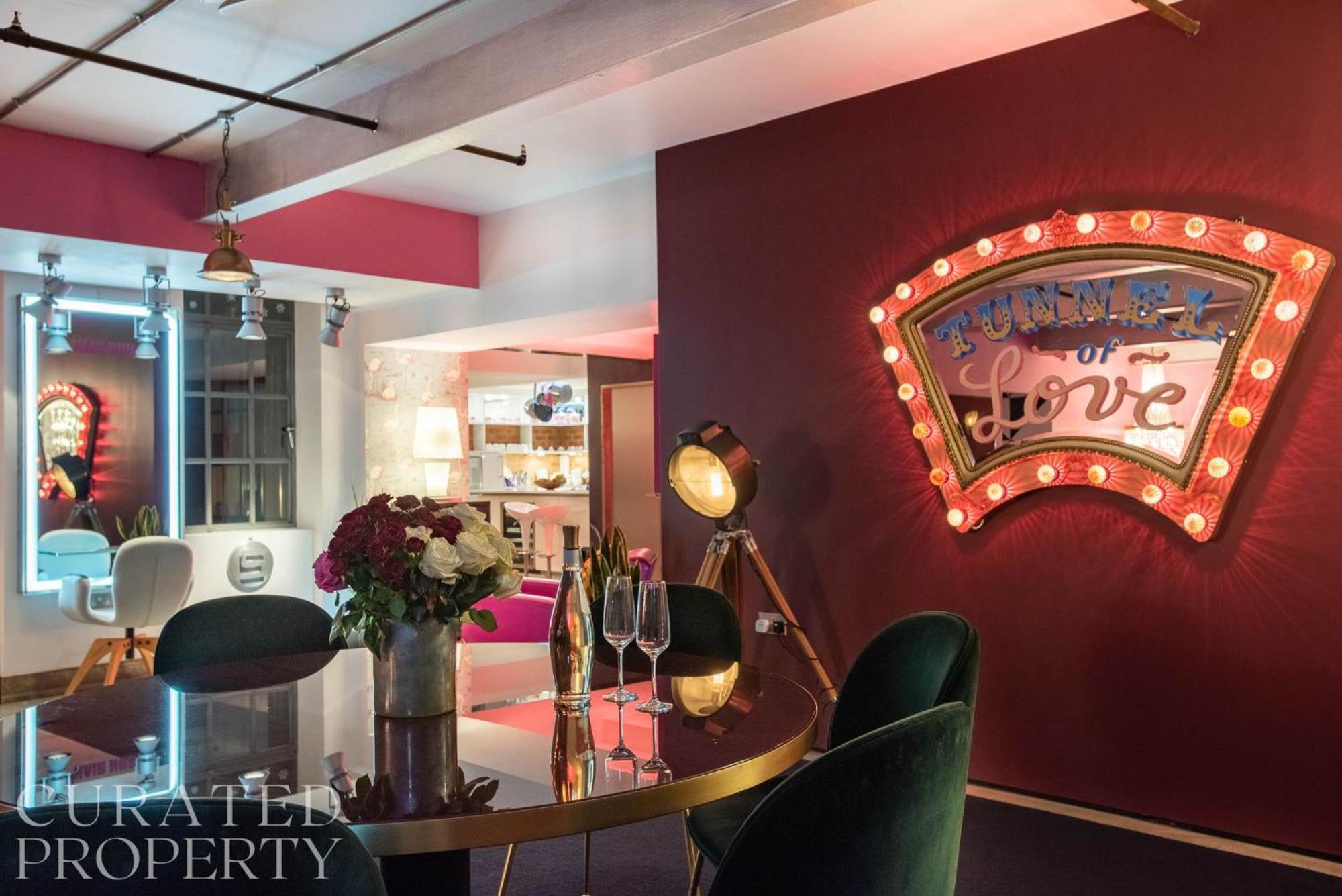 Amazingly Luxurious Loft Apartment, Soho - 3 Bedrooms, 2 Bath & Office London Eksteriør bilde