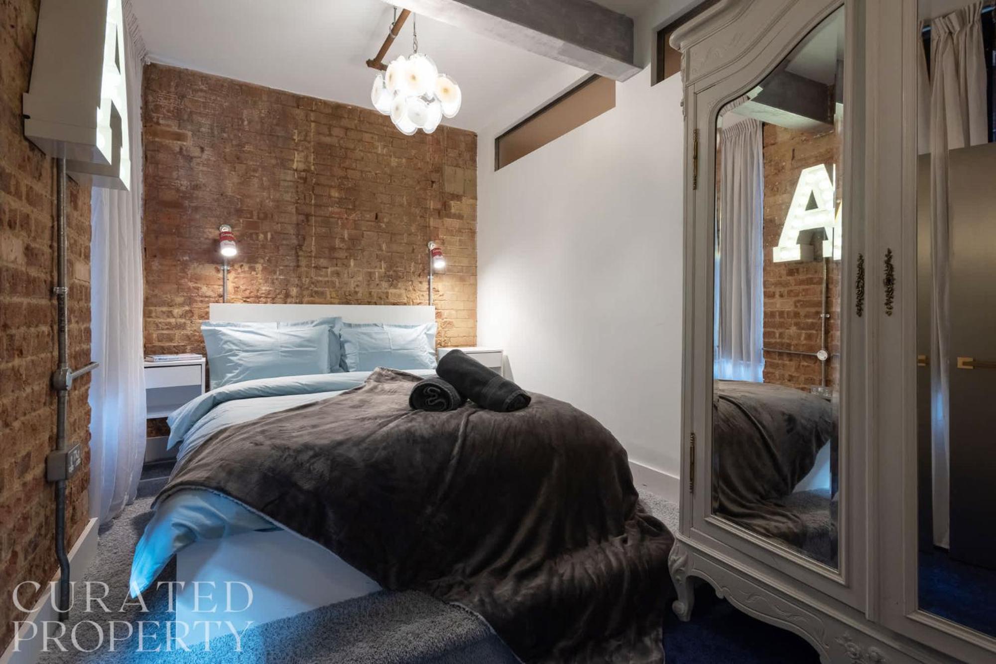 Amazingly Luxurious Loft Apartment, Soho - 3 Bedrooms, 2 Bath & Office London Eksteriør bilde